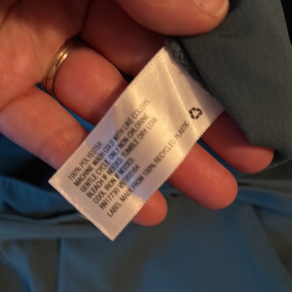 Adorable like new teal paper bag waist shorts. - Picture 7 of 7